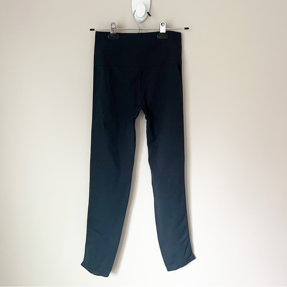 Free People Movement 7/8 Seamless Contour Side Cut Out Spandex Leggings Grey M/L - Picture 2 of 12